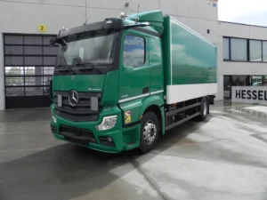 MERCEDES-BENZ ACTROS 1836 – FOURGON 18T AVEC HAYON ÉLÉVATEUR BAR 2T